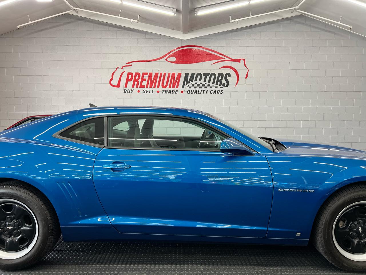 Chevrolet Camaro LS 2010