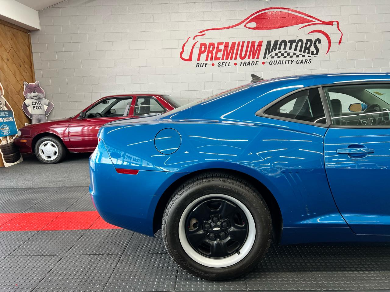 Chevrolet Camaro LS 2010