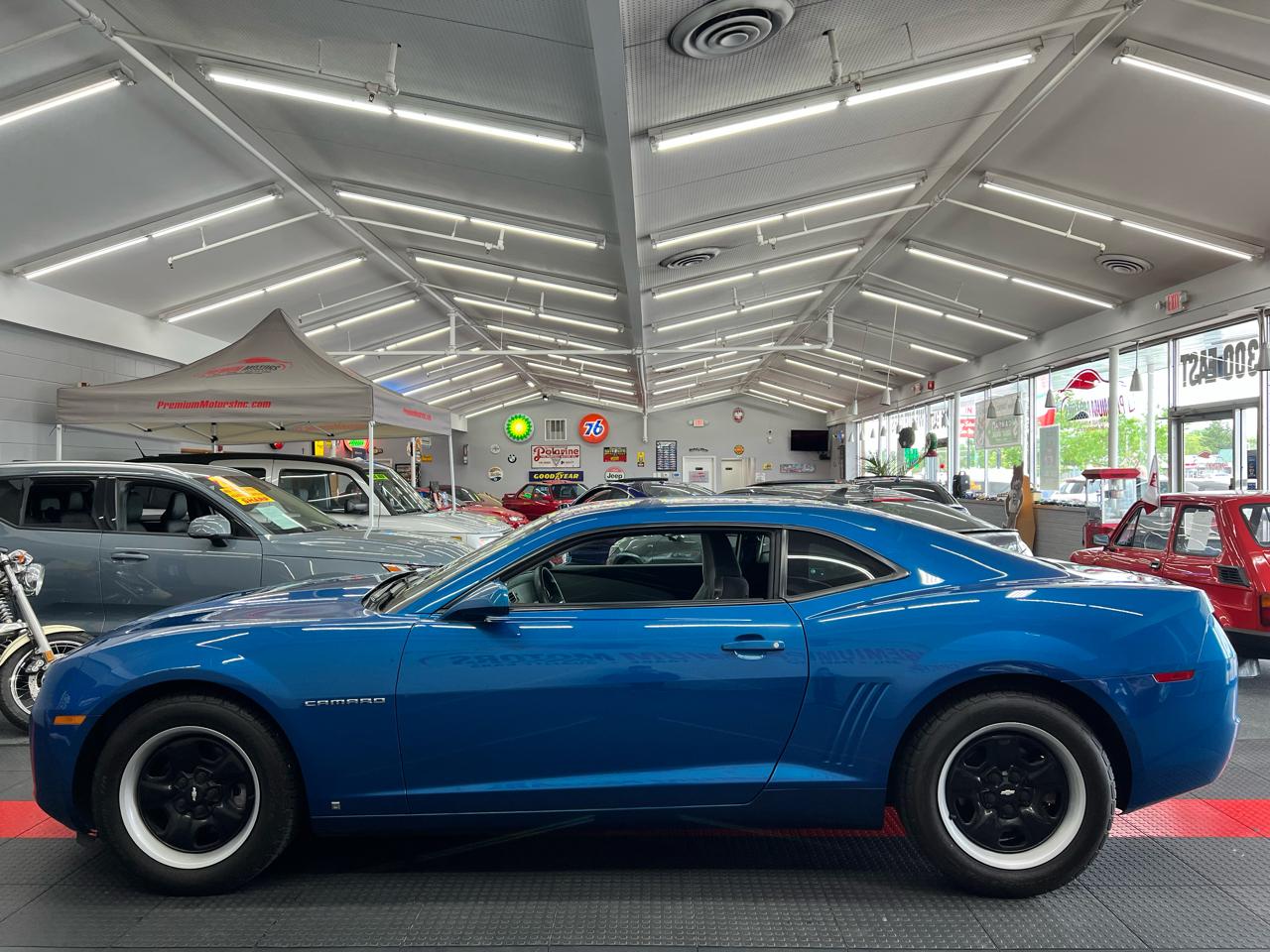 Chevrolet Camaro LS 2010