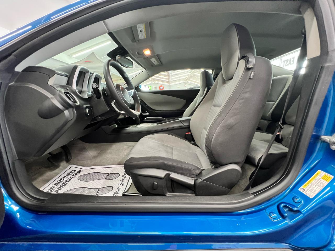 Chevrolet Camaro LS 2010