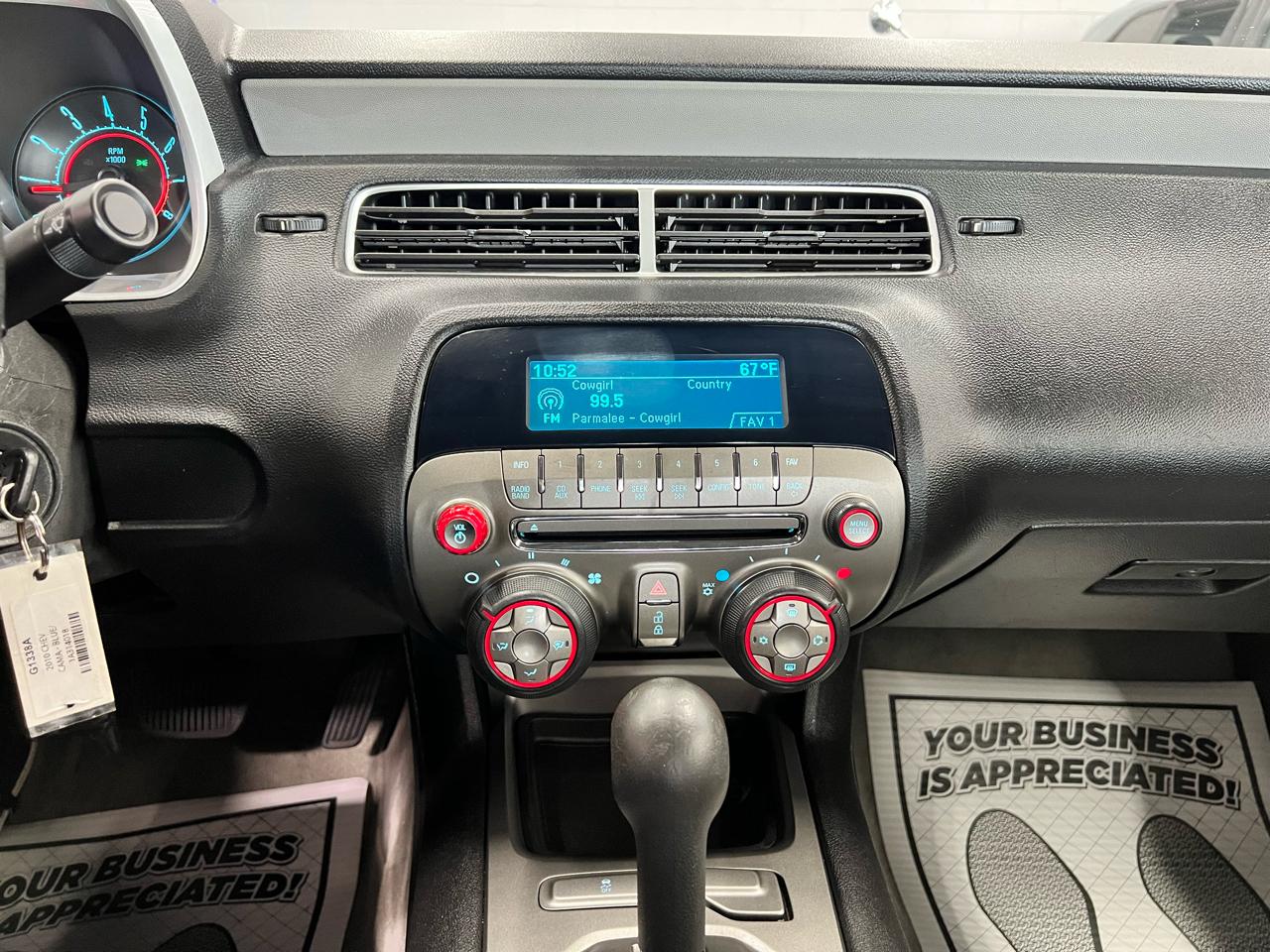 Chevrolet Camaro LS 2010