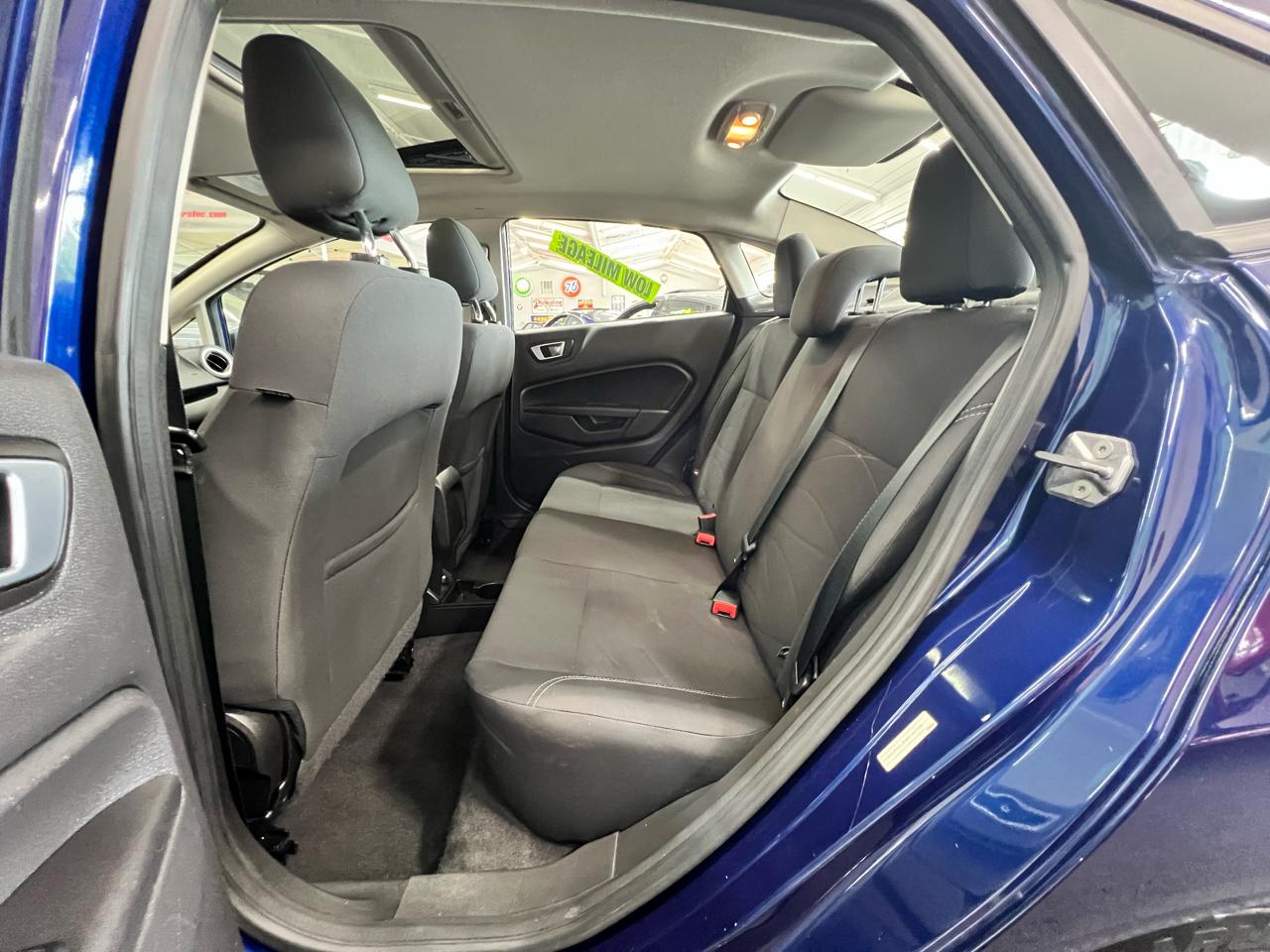 Ford Fiesta SE 2016