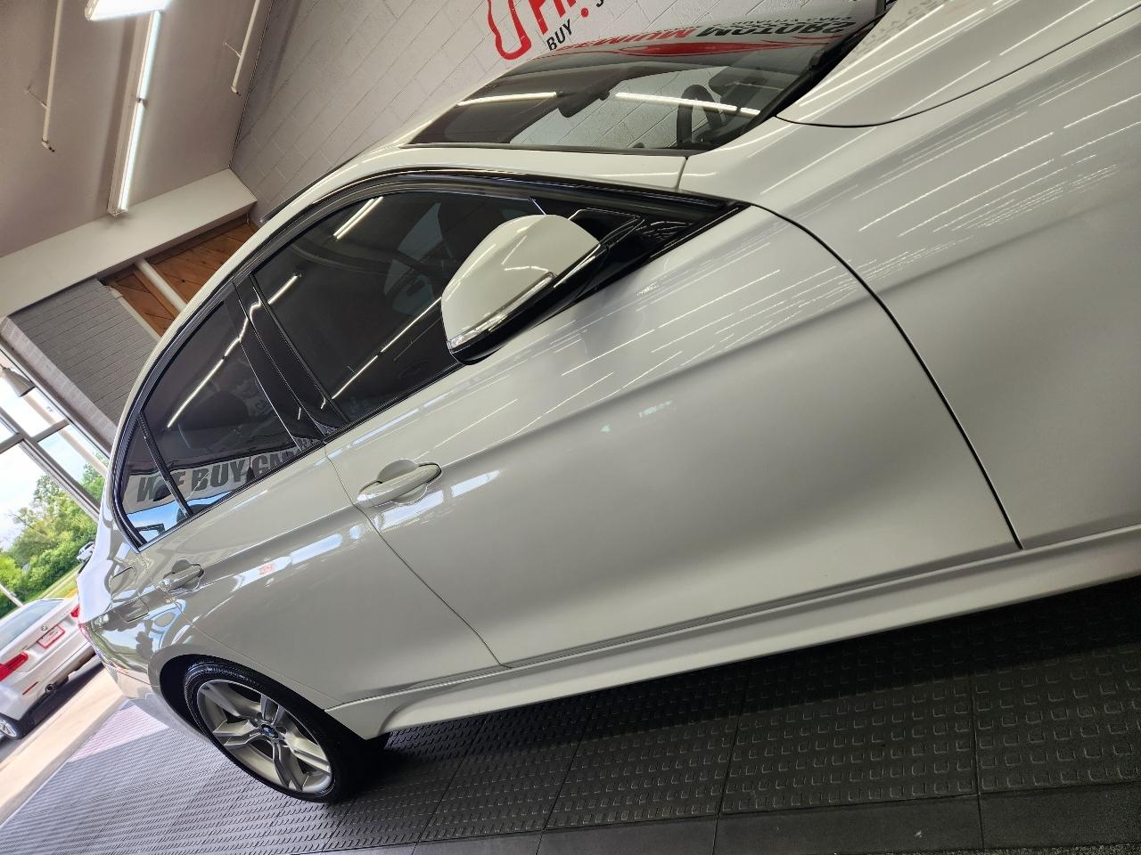 BMW 3-Series  2016