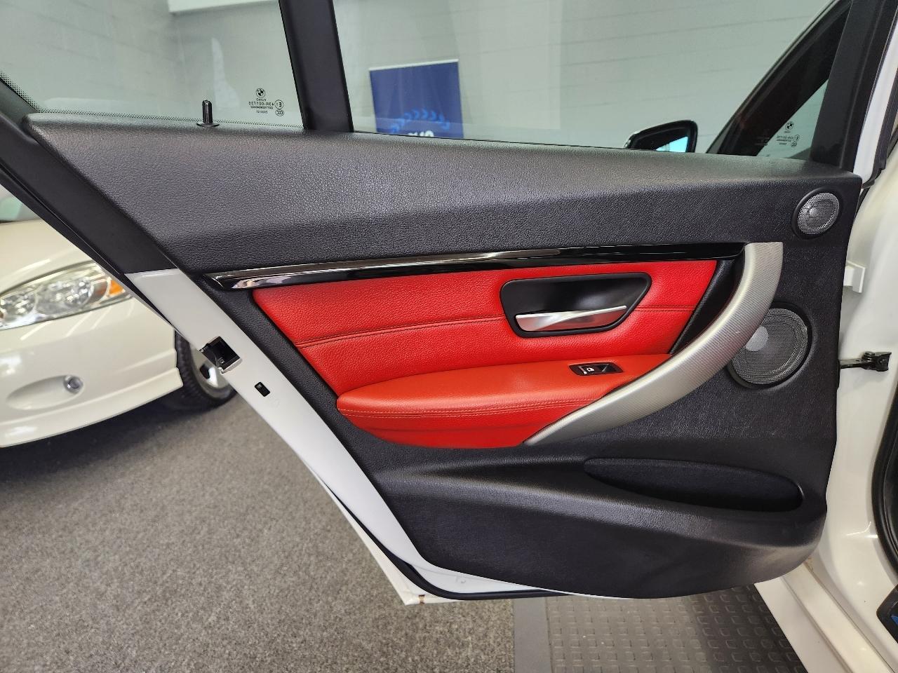 BMW 3-Series  2016