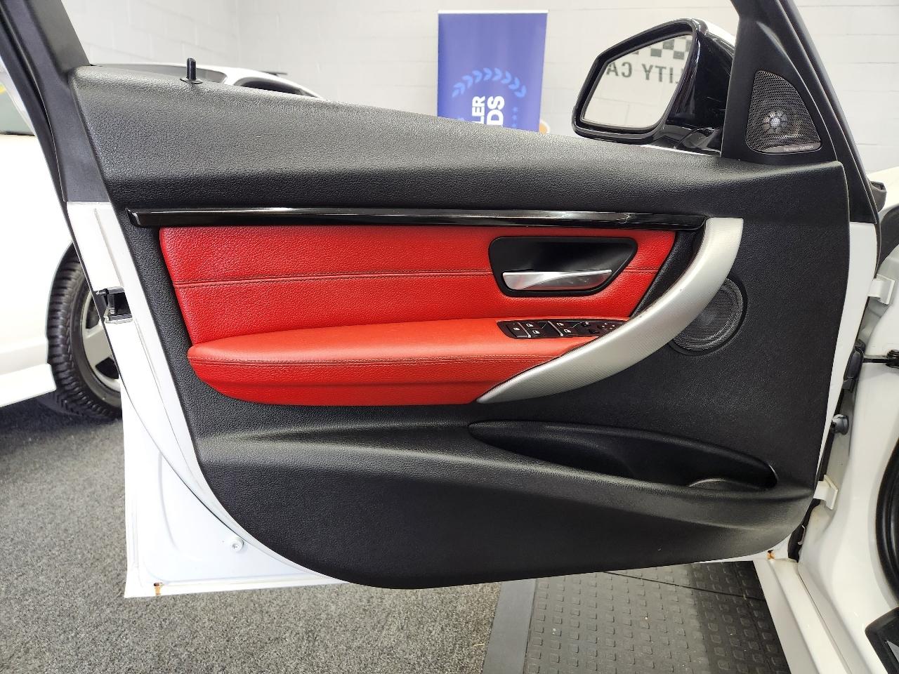 BMW 3-Series  2016