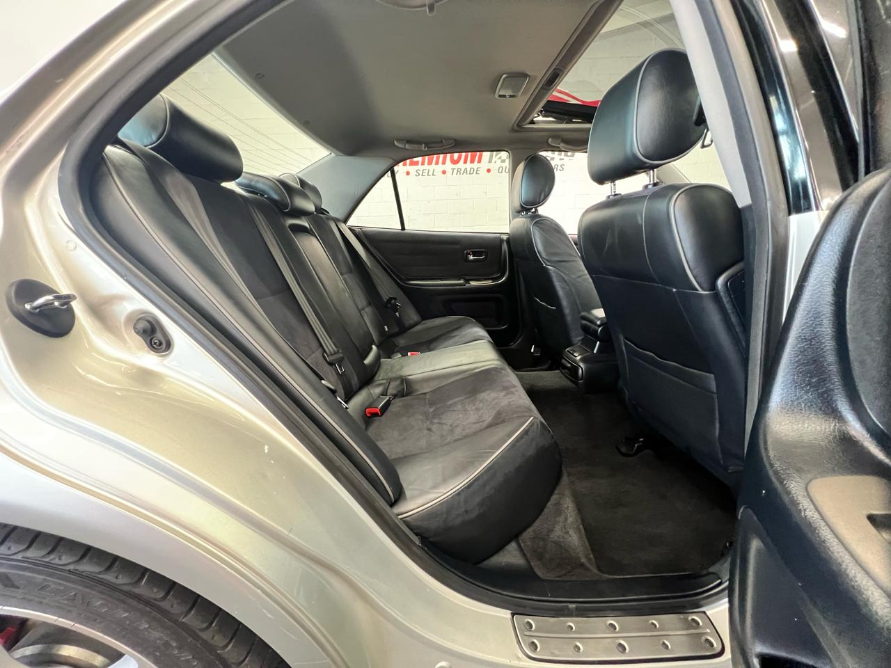 Lexus IS 300  2003