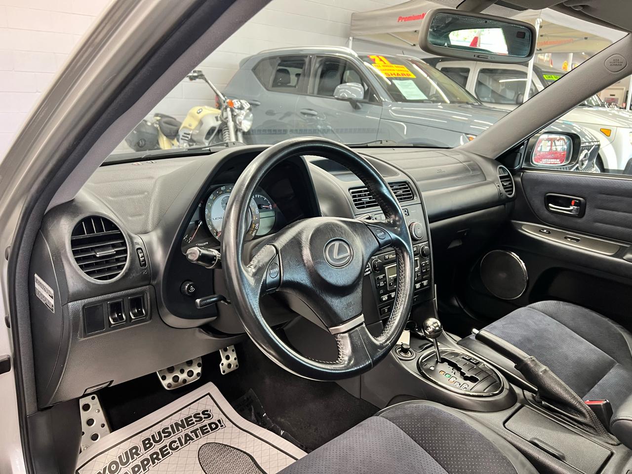 Lexus IS 300  2003