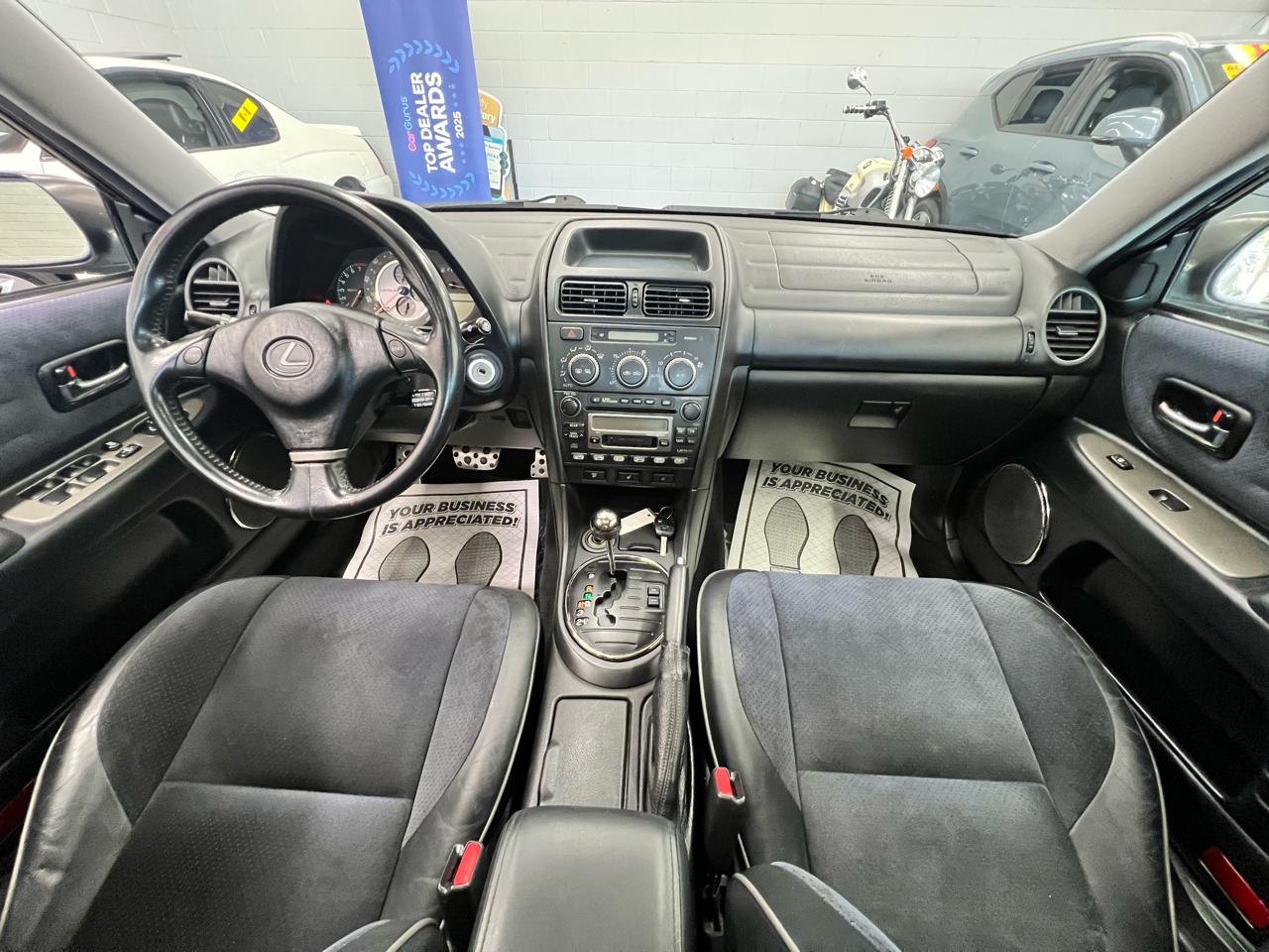 Lexus IS 300  2003