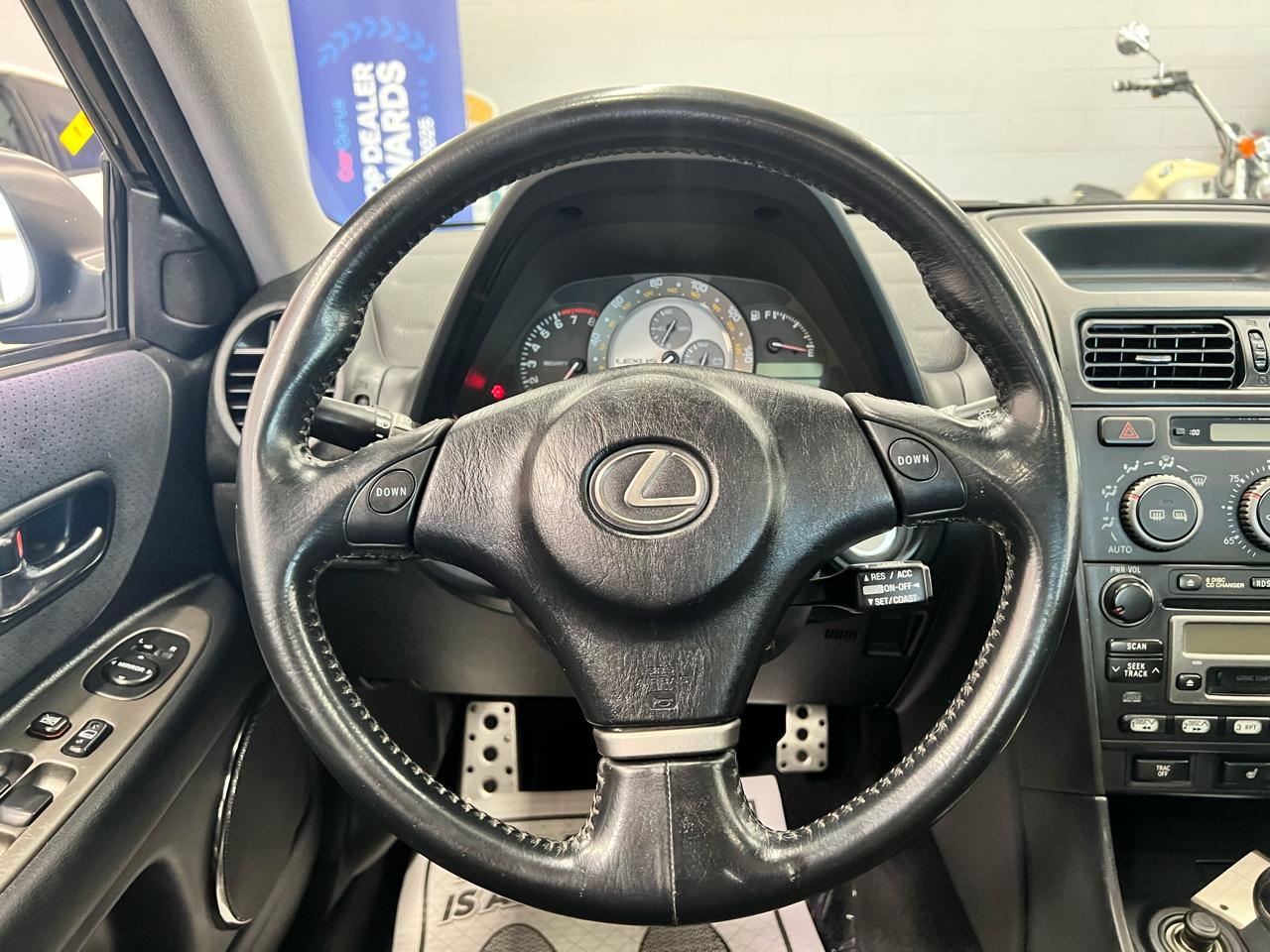 Lexus IS 300  2003