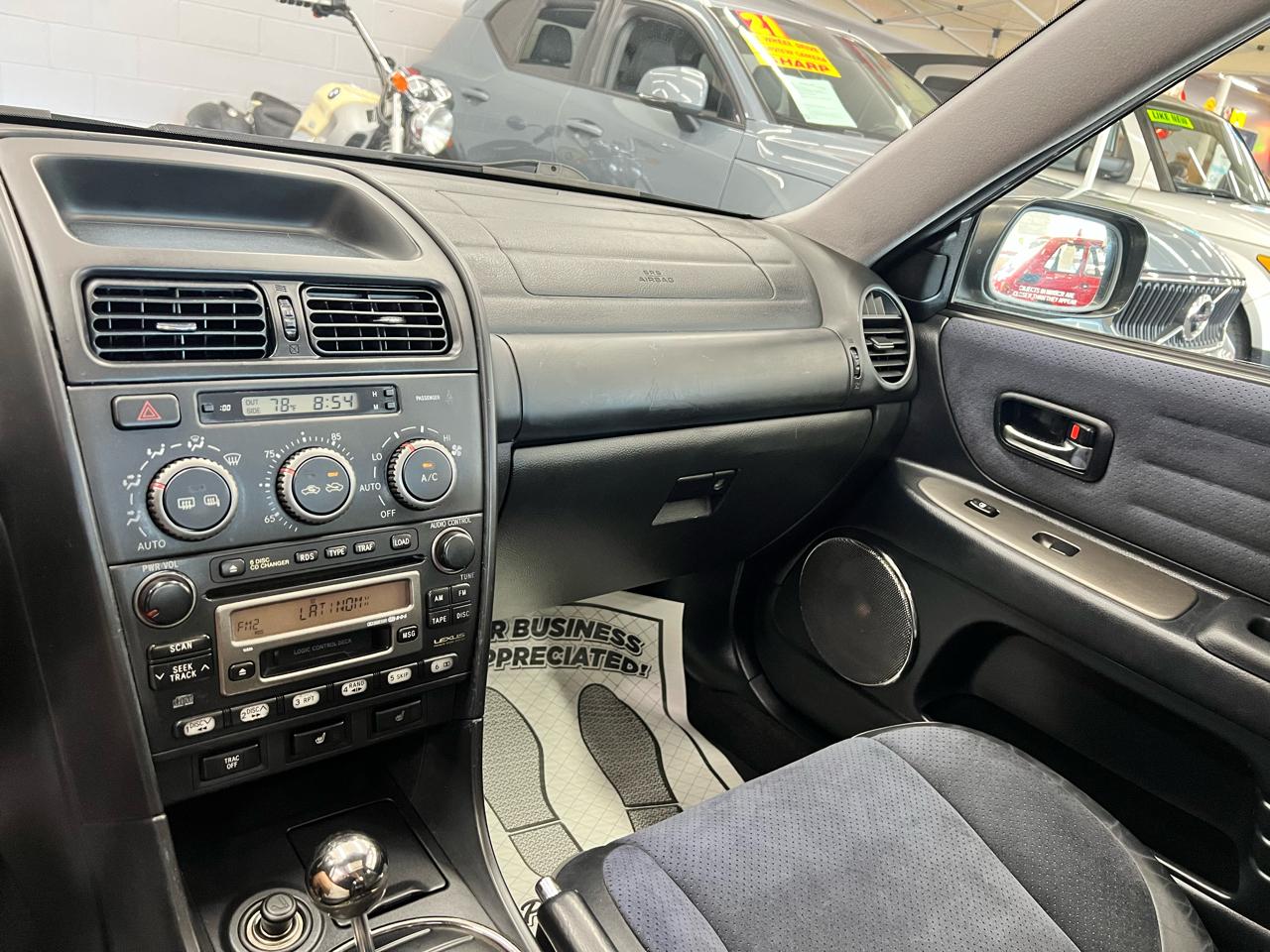 Lexus IS 300  2003