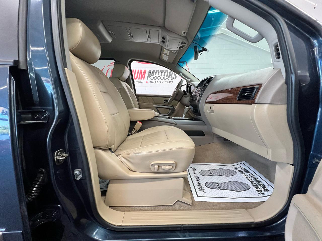 Nissan Armada Platinum 2015