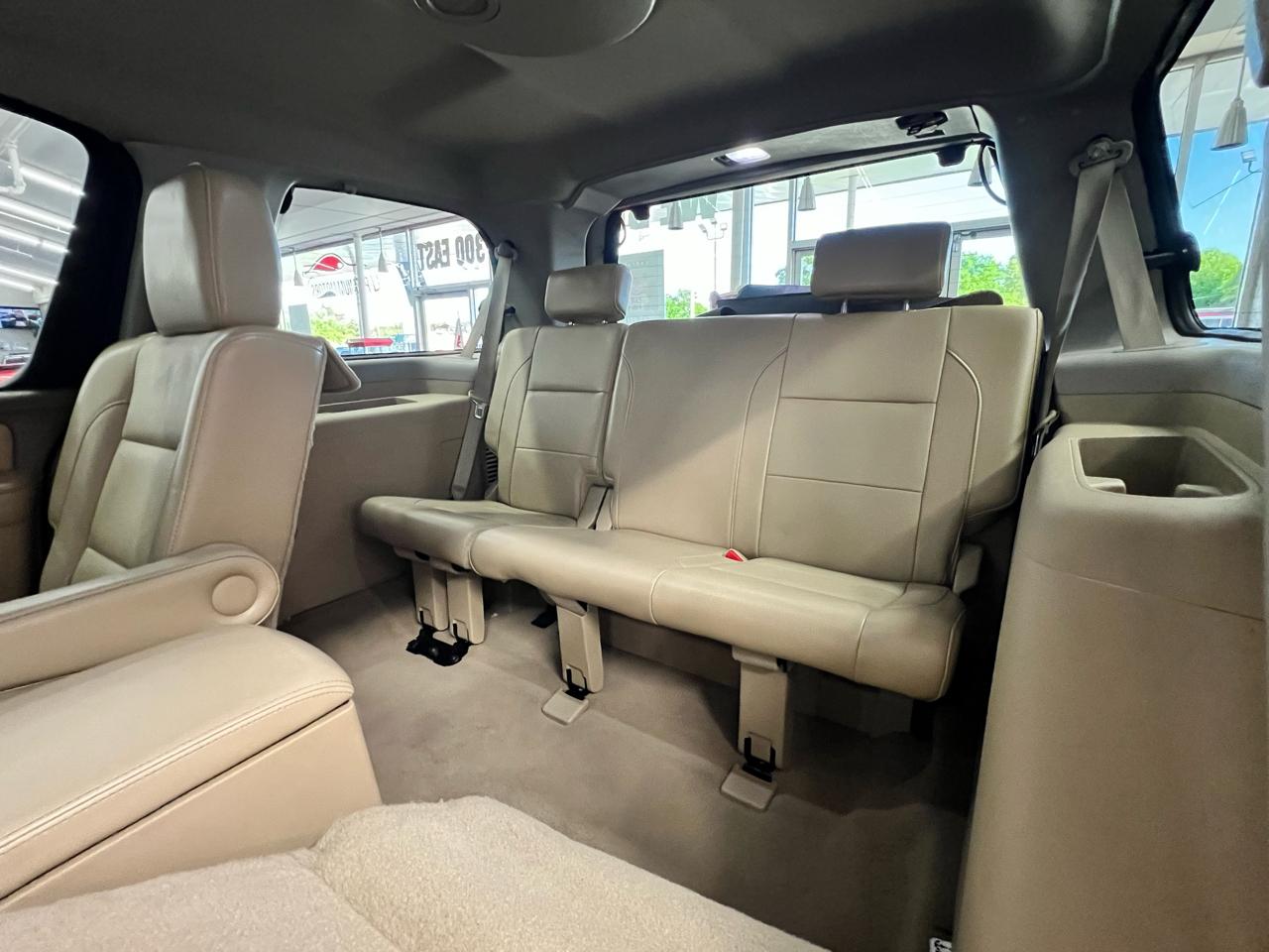 Nissan Armada Platinum 2015