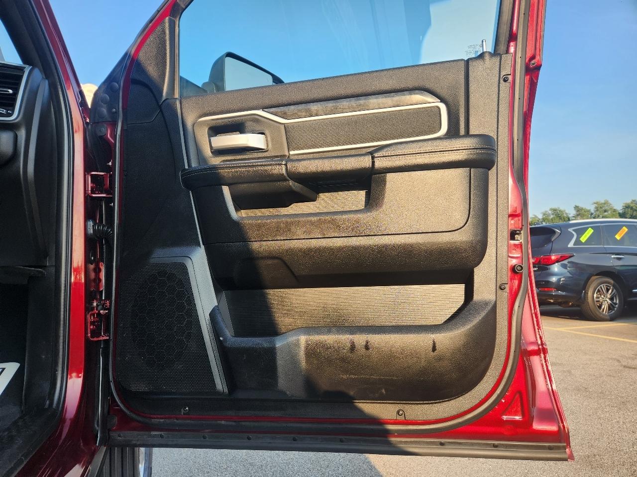 RAM 2500 4WD Mega Cab 160.5" Big Horn 2019