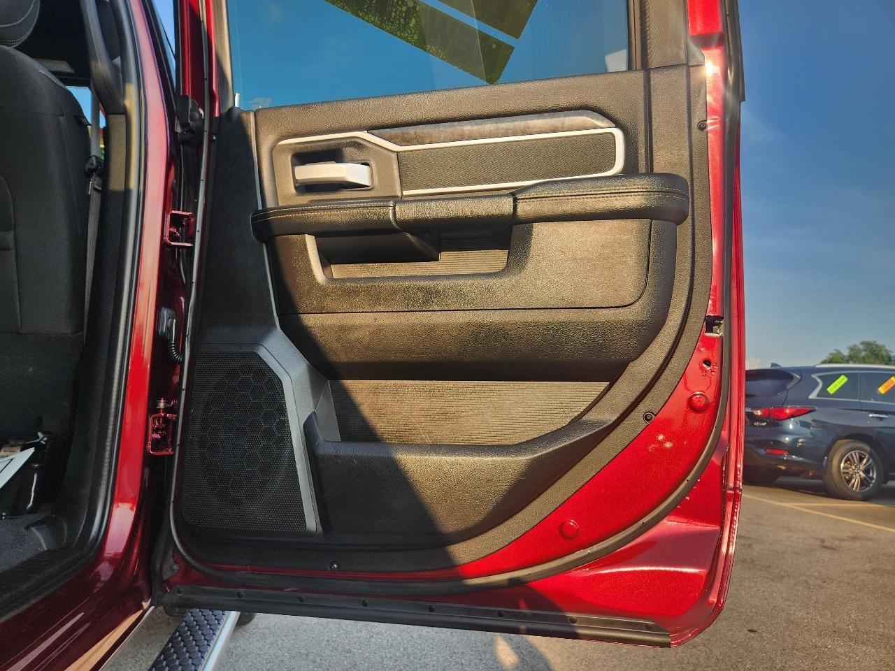 RAM 2500 4WD Mega Cab 160.5" Big Horn 2019