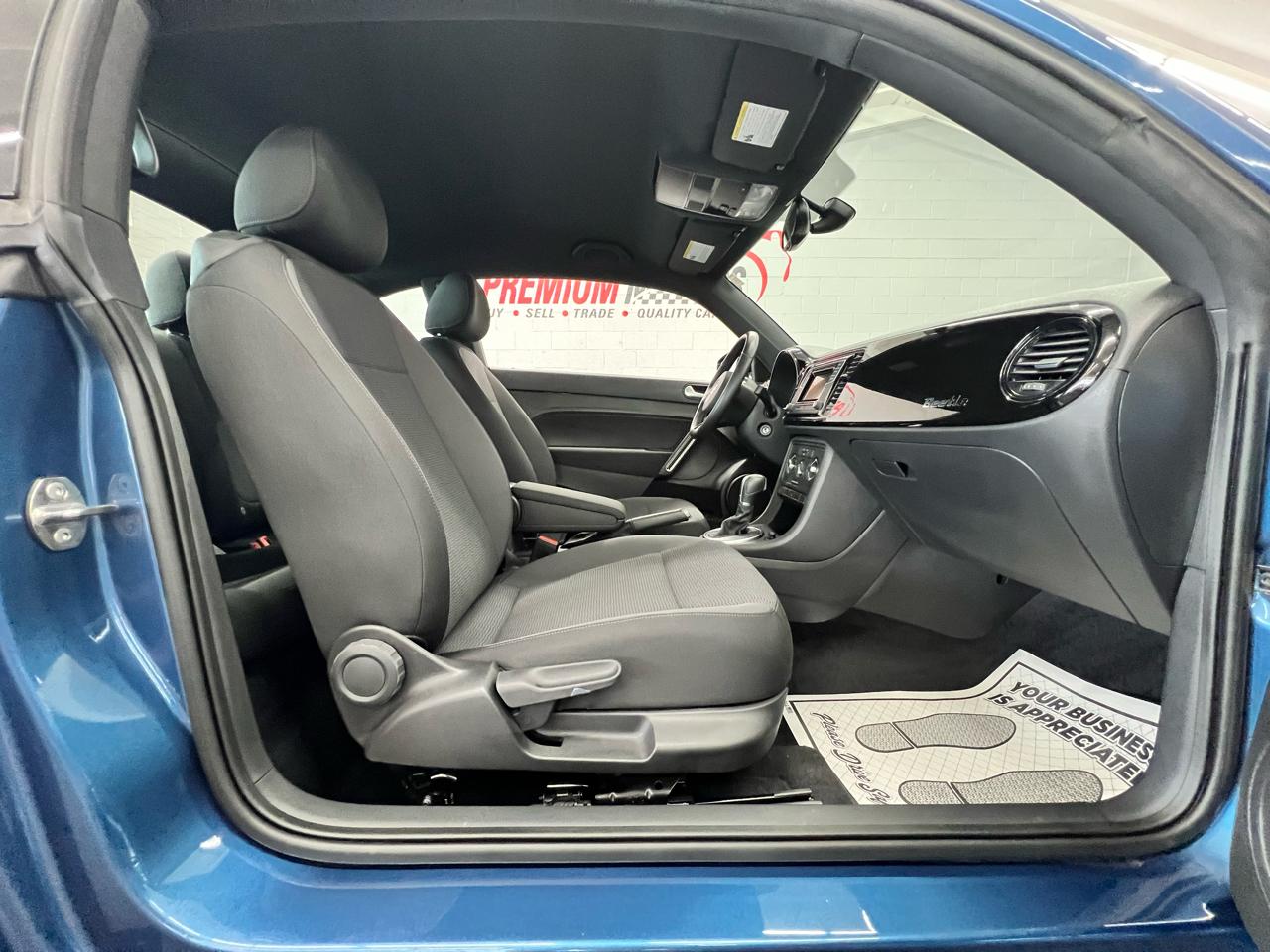 Volkswagen Beetle 1.8T S 2016