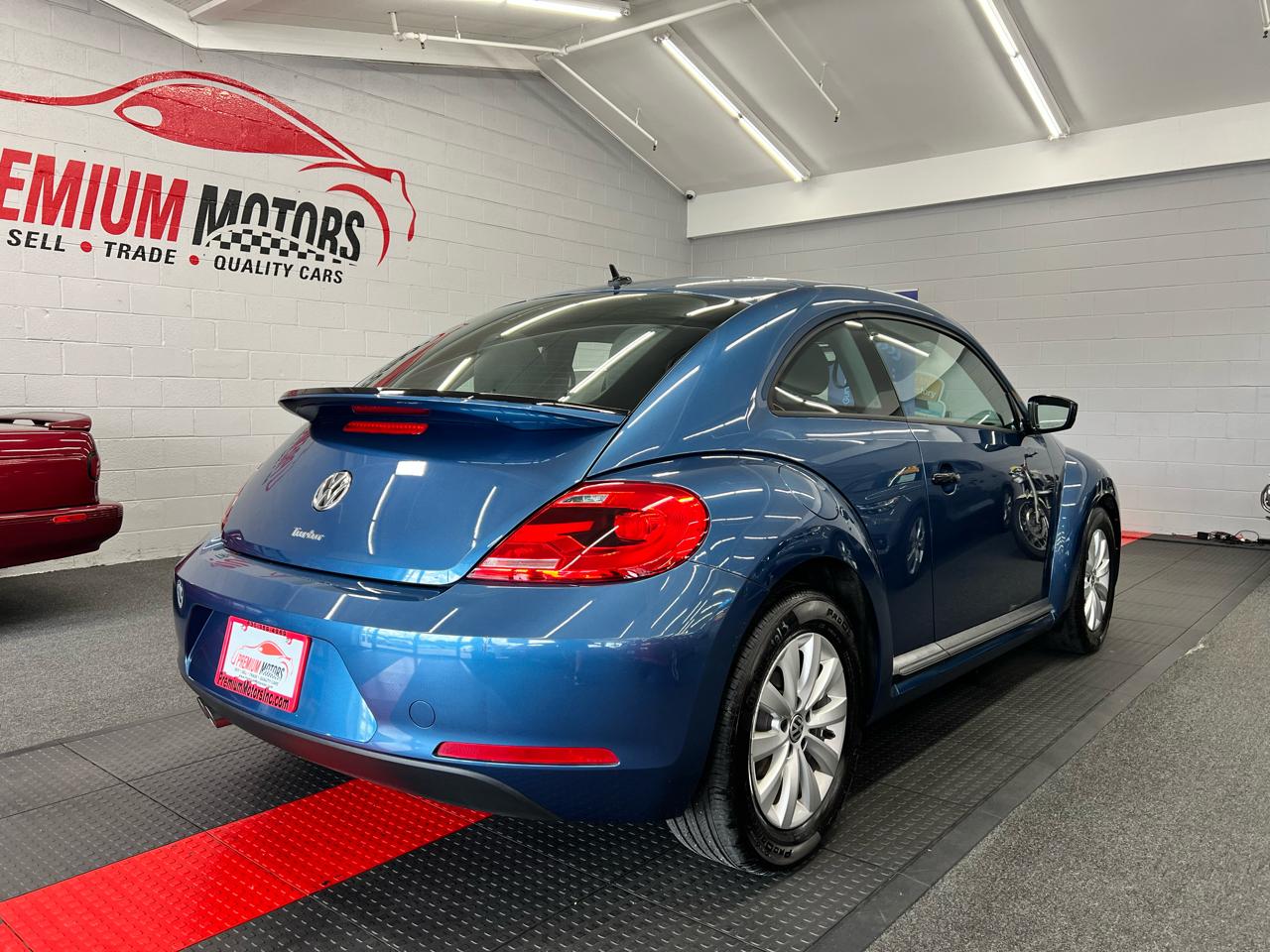 Volkswagen Beetle 1.8T S 2016