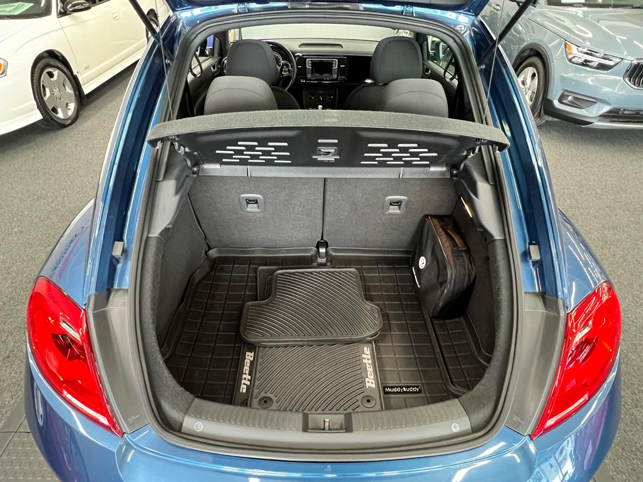 Volkswagen Beetle 1.8T S 2016