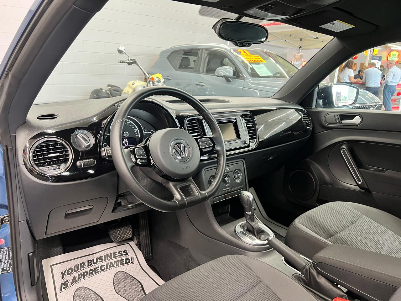 Volkswagen Beetle 1.8T S 2016