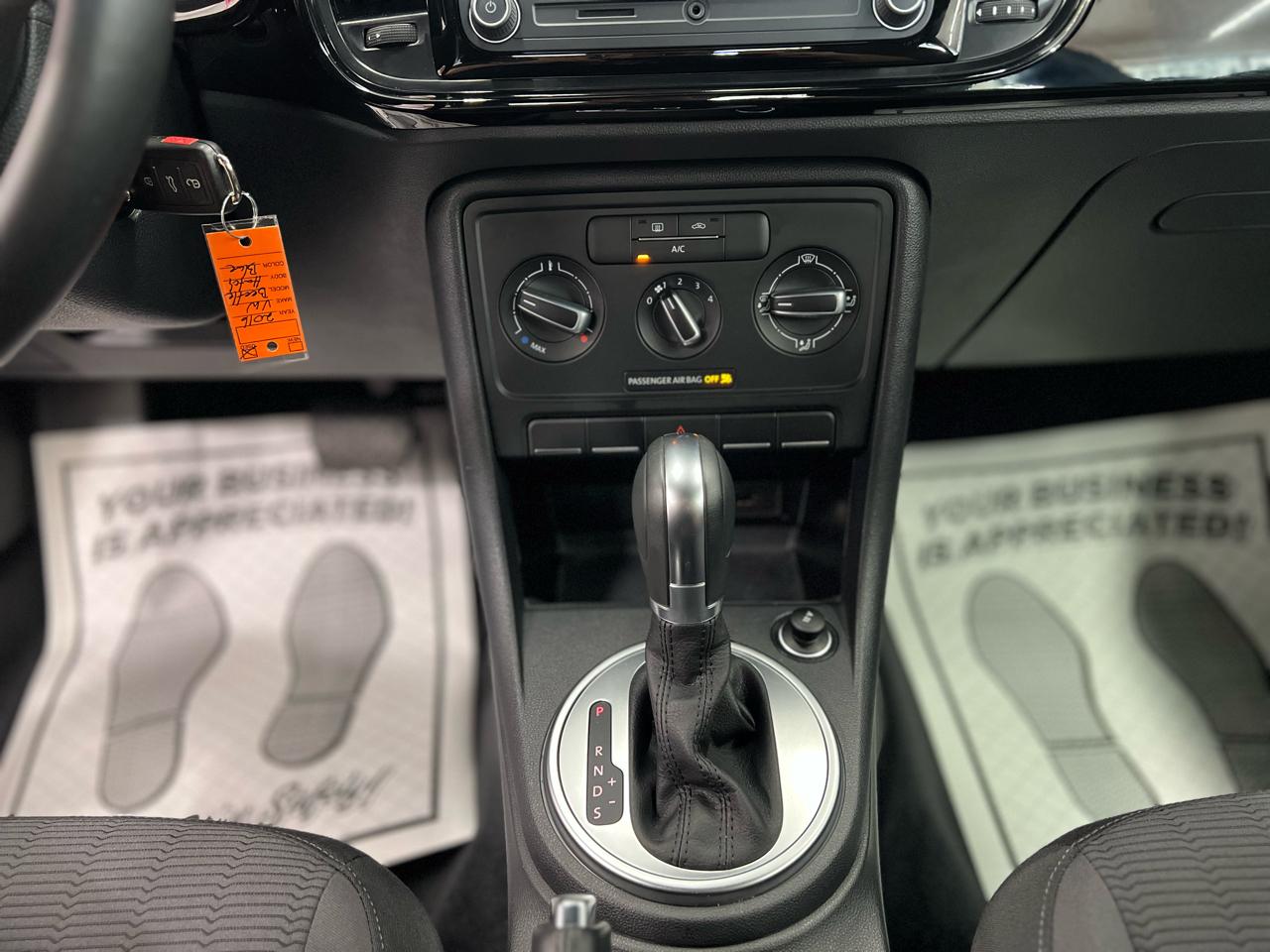 Volkswagen Beetle 1.8T S 2016