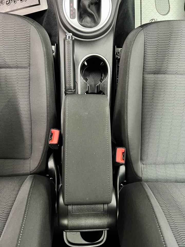 Volkswagen Beetle 1.8T S 2016