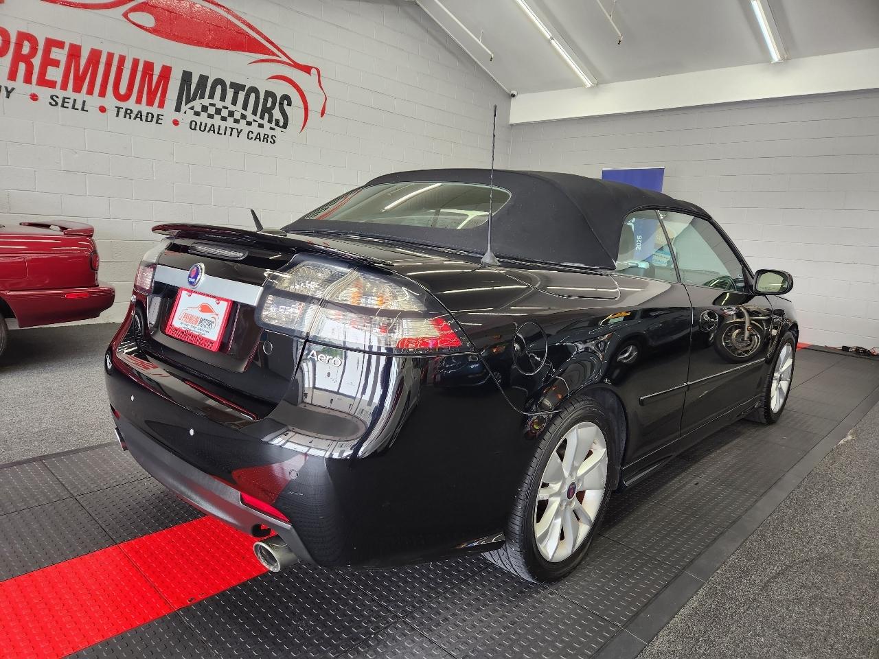 Saab 9-3  2010