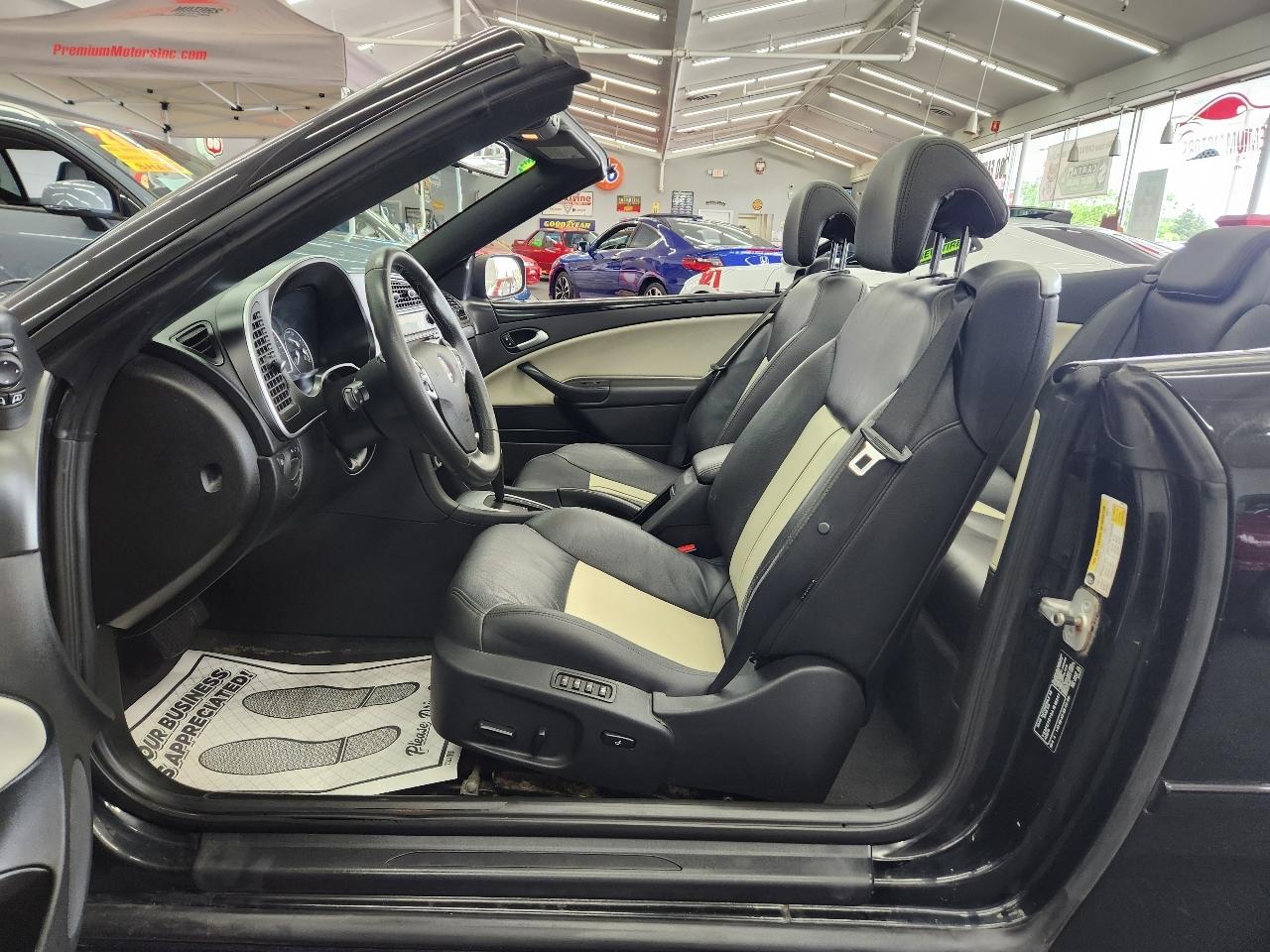 Saab 9-3  2010
