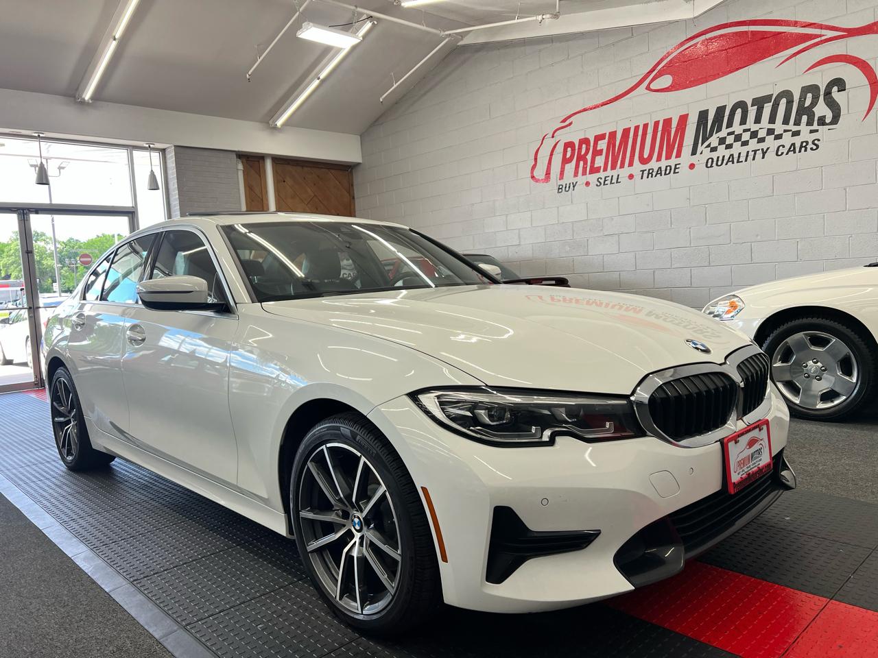 BMW 3-Series 330i xDrive 2019