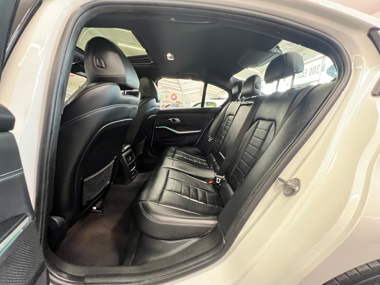 BMW 3-Series 330i xDrive 2019