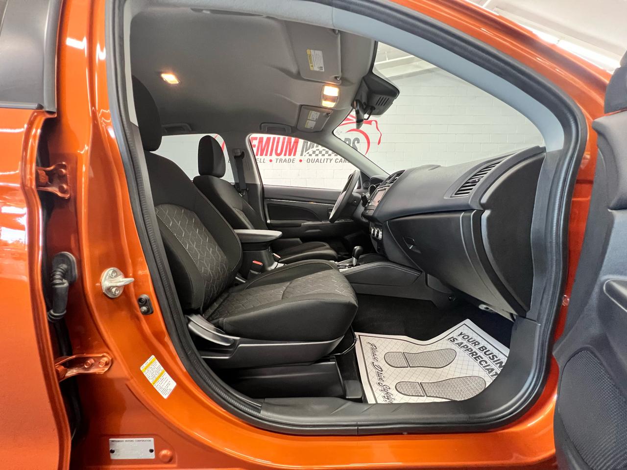 Mitsubishi Outlander Sport 2.0 ES 4WD 2024