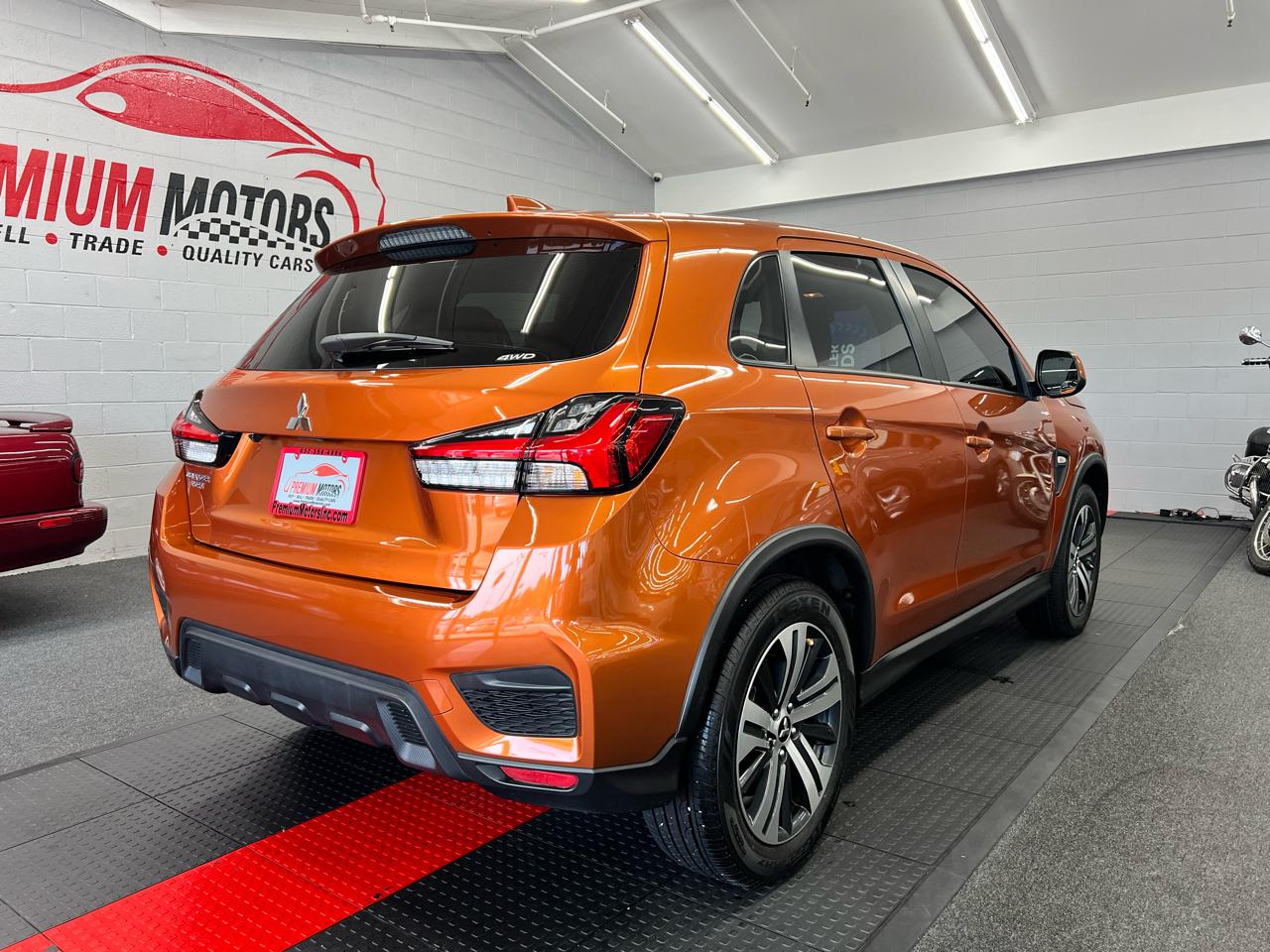 Mitsubishi Outlander Sport 2.0 ES 4WD 2024