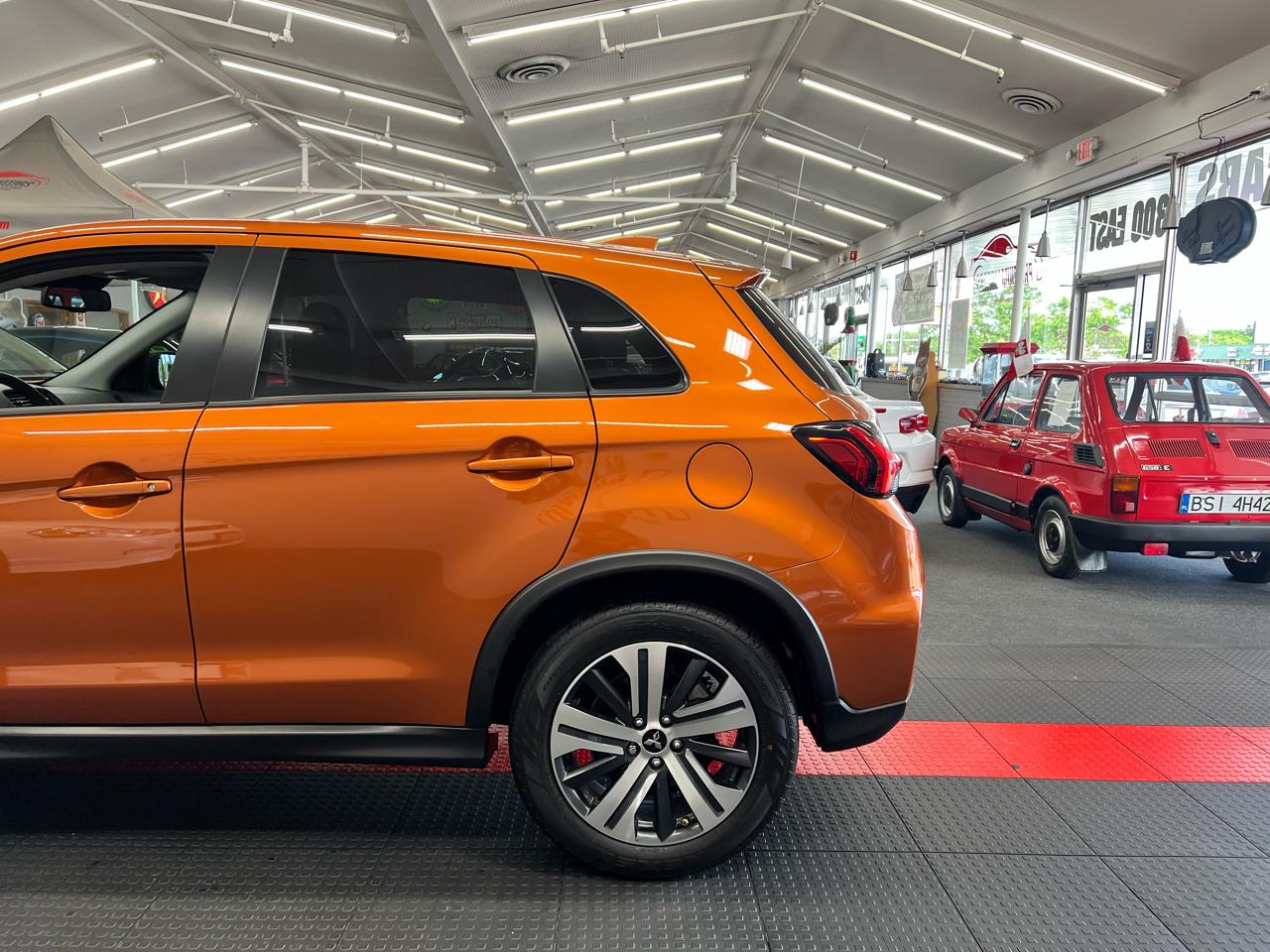 Mitsubishi Outlander Sport 2.0 ES 4WD 2024