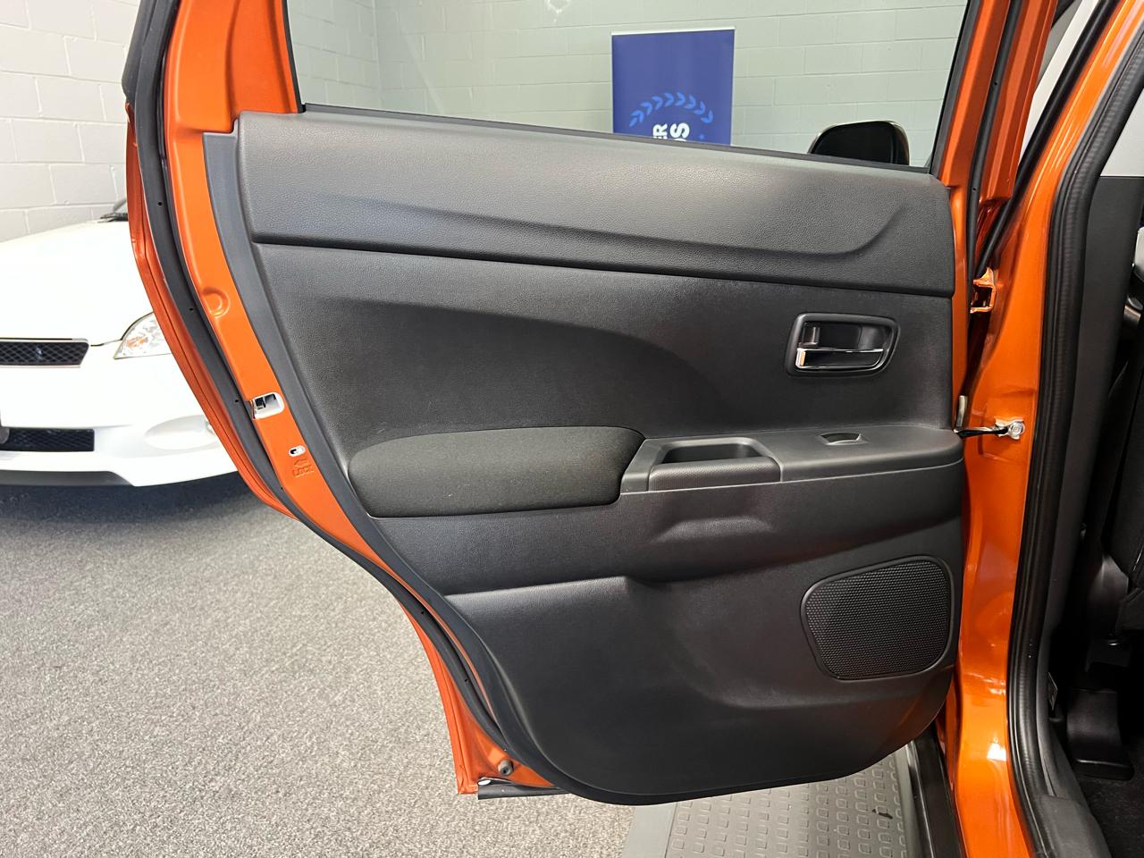 Mitsubishi Outlander Sport 2.0 ES 4WD 2024