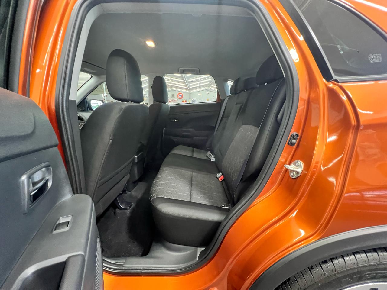 Mitsubishi Outlander Sport 2.0 ES 4WD 2024