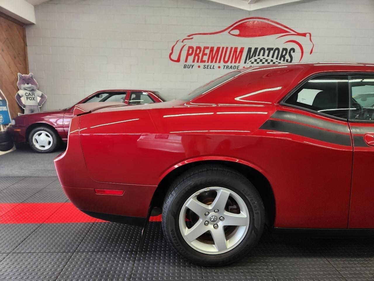 Dodge Challenger  2010