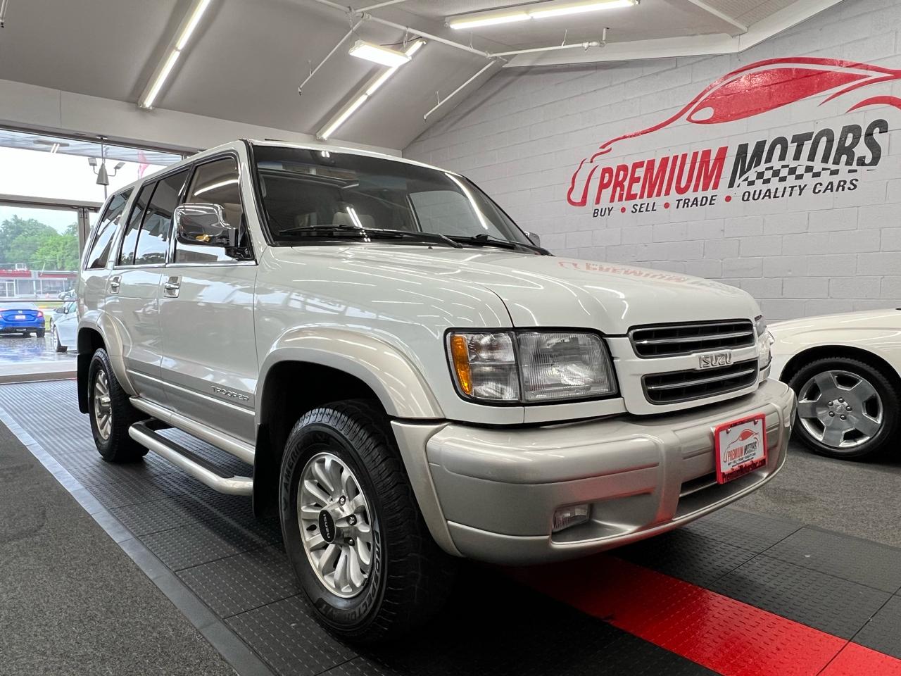 Isuzu Trooper S 2000