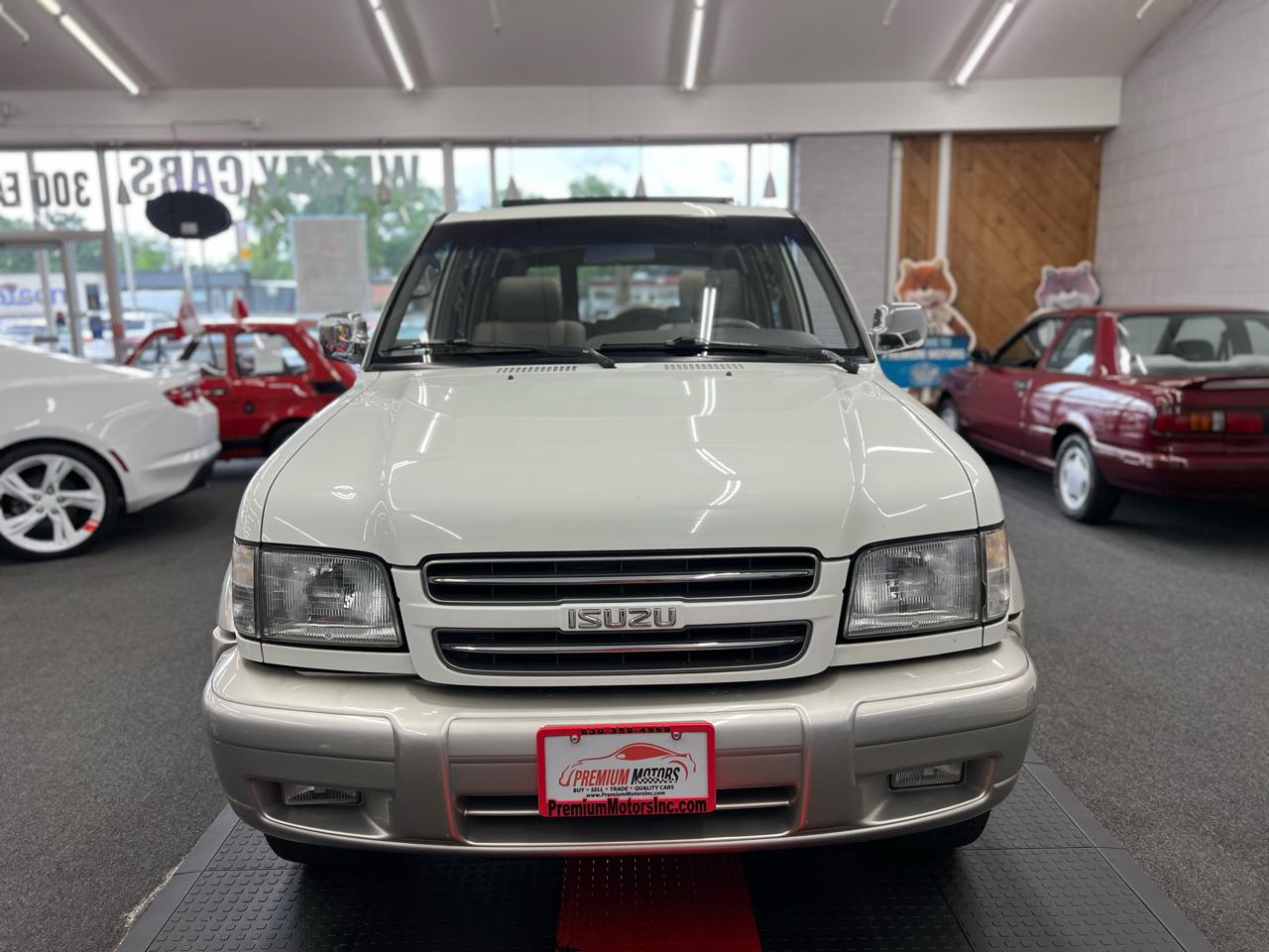 Isuzu Trooper S 2000