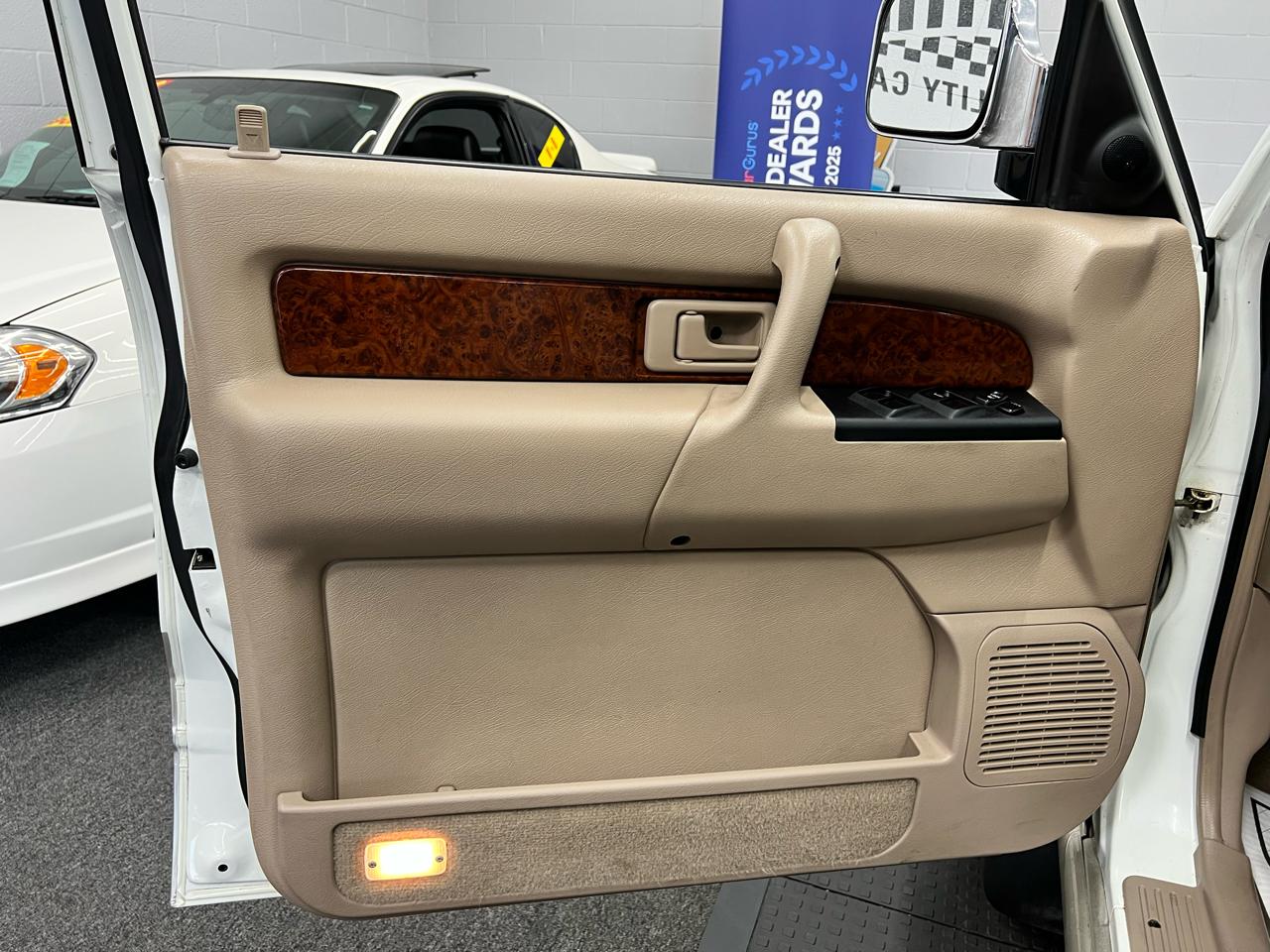 Isuzu Trooper S 2000