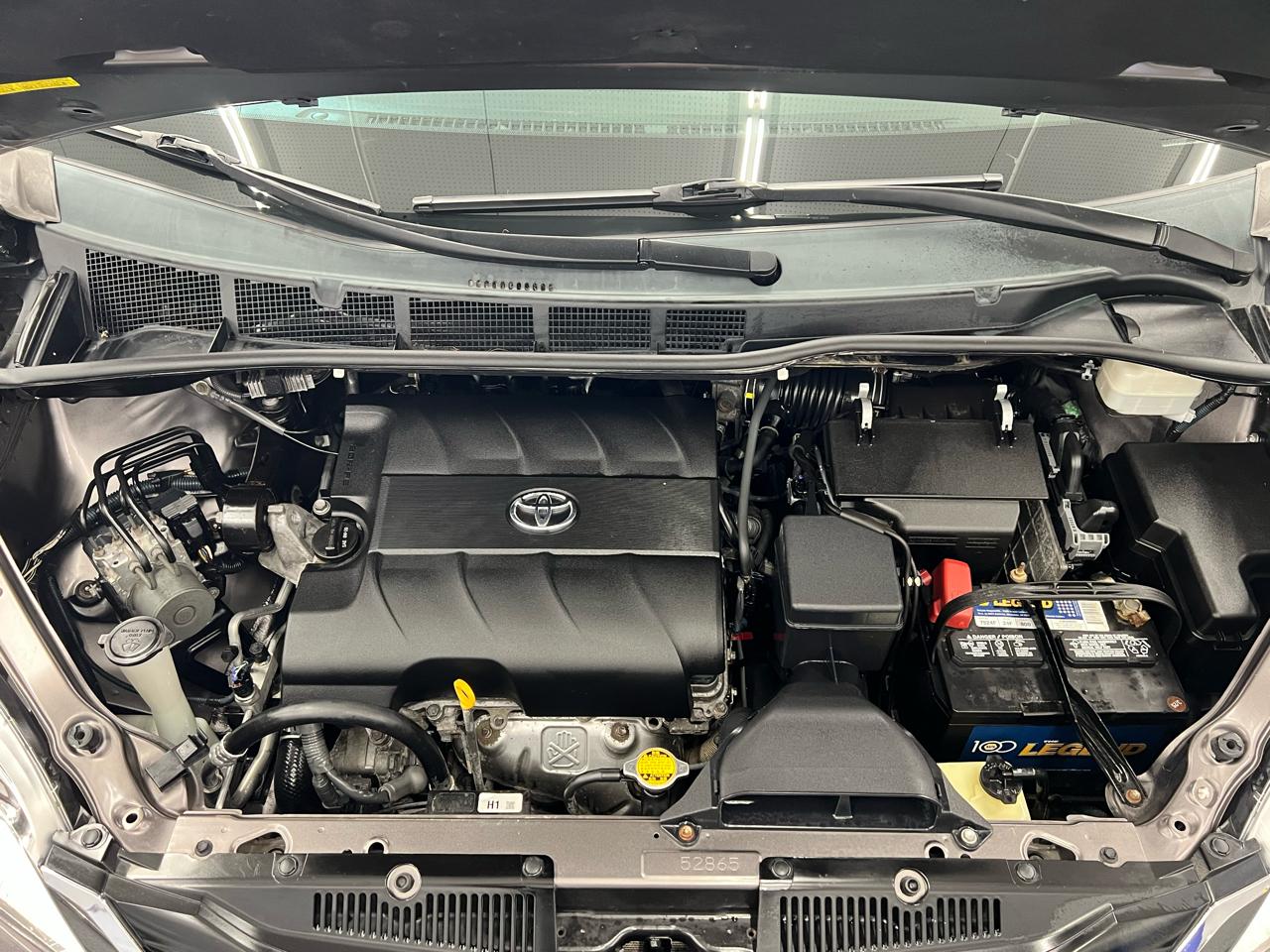 Toyota Sienna LE 2012