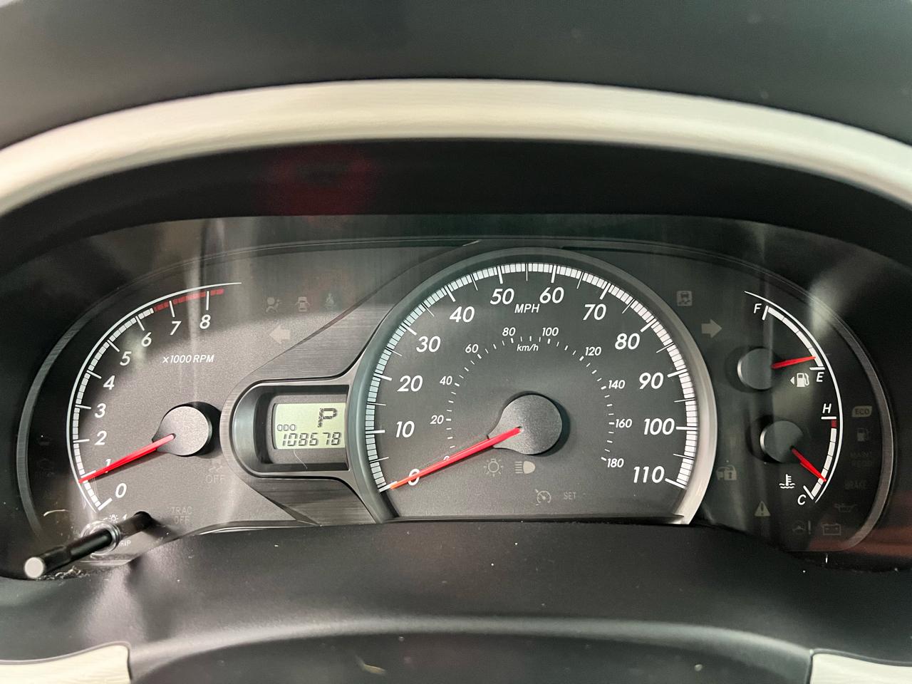 Toyota Sienna LE 2012