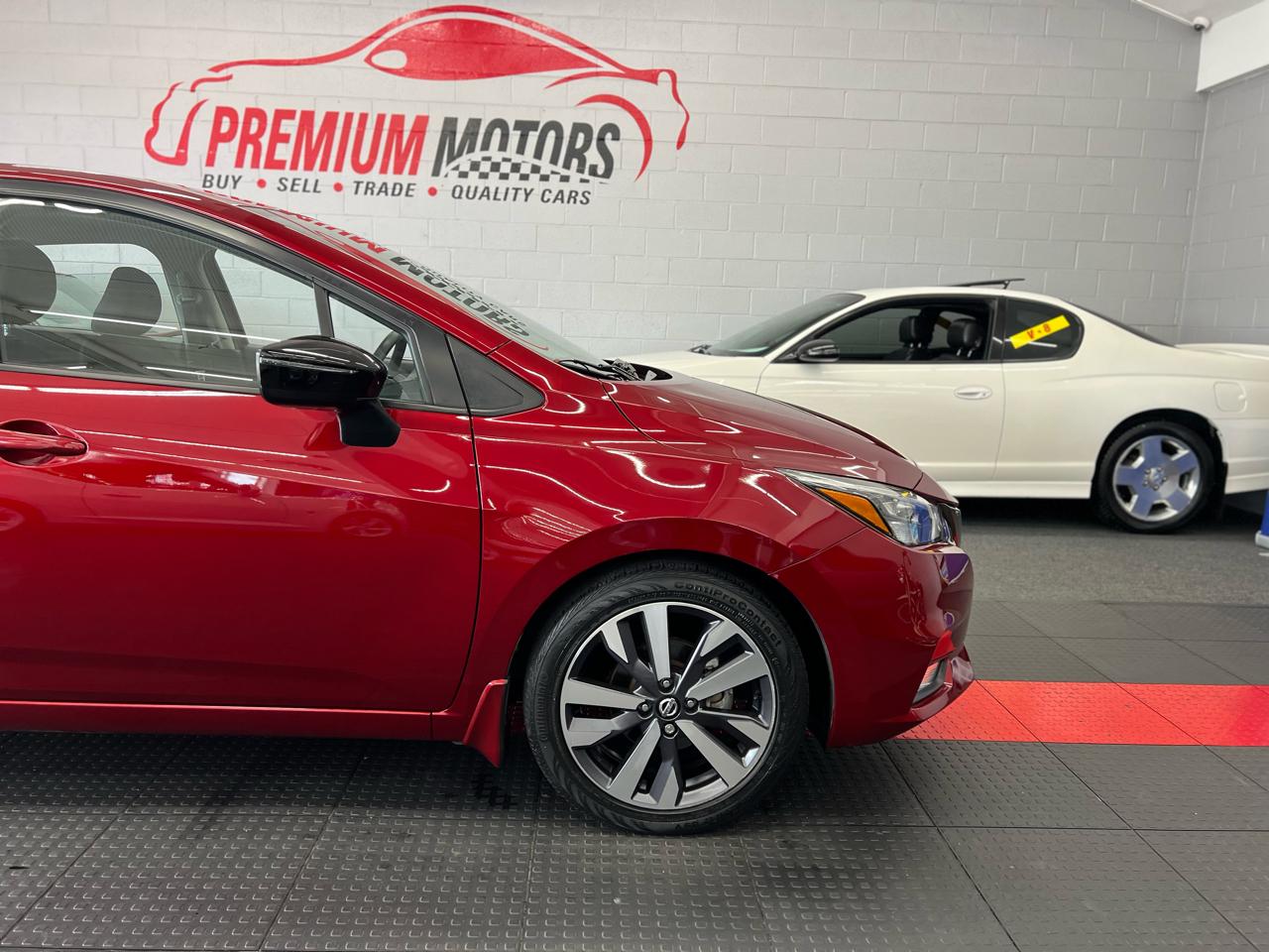 Nissan Versa SR 2020