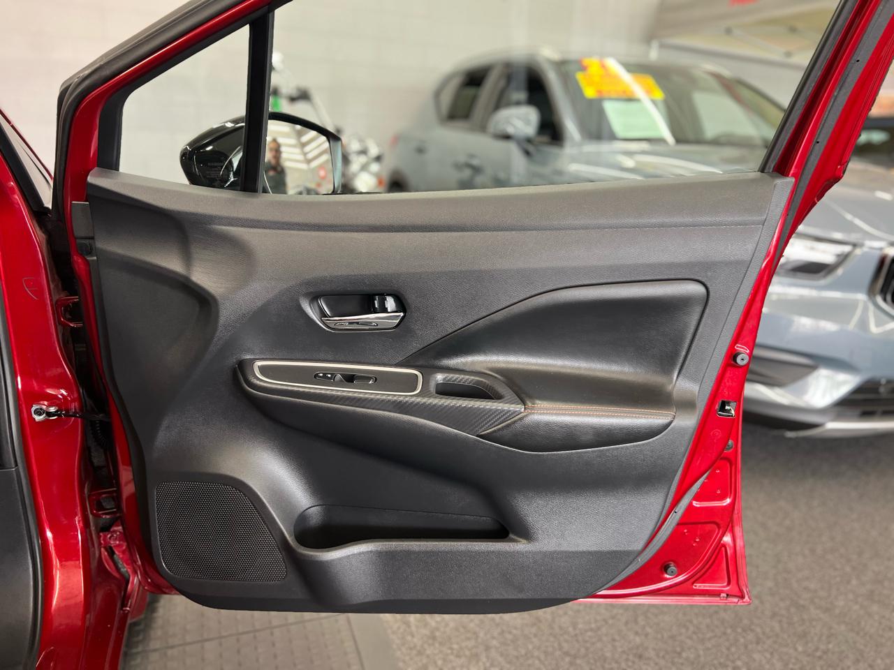 Nissan Versa SR 2020