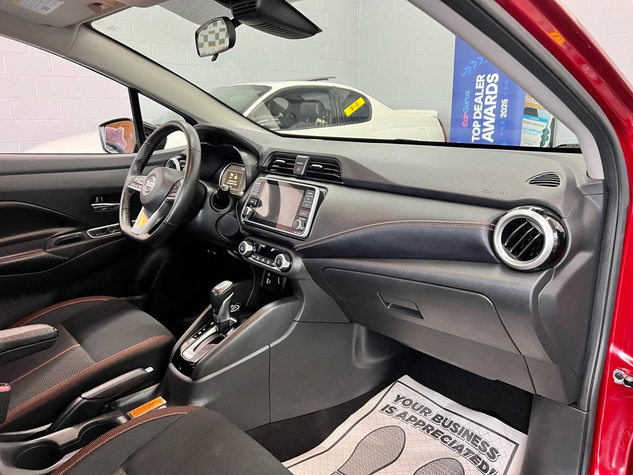 Nissan Versa SR 2020