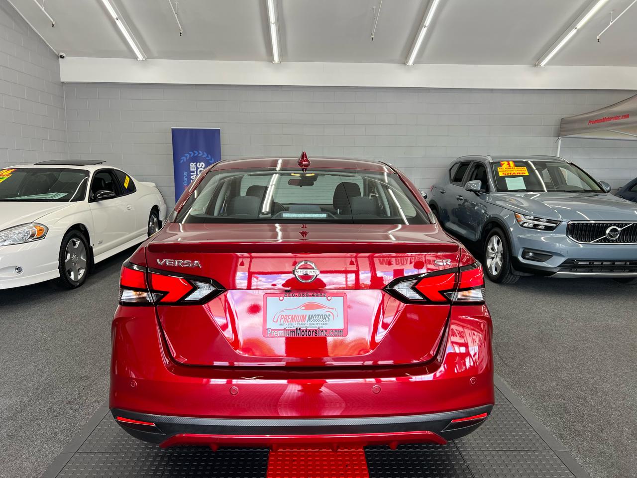 Nissan Versa SR 2020