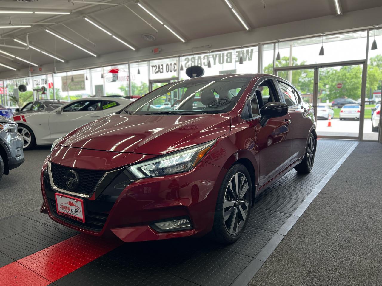 Nissan Versa SR 2020