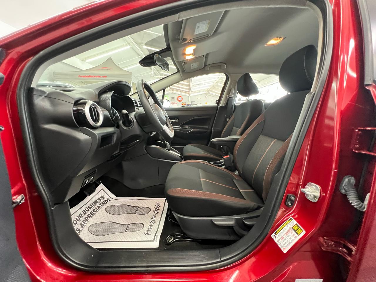 Nissan Versa SR 2020