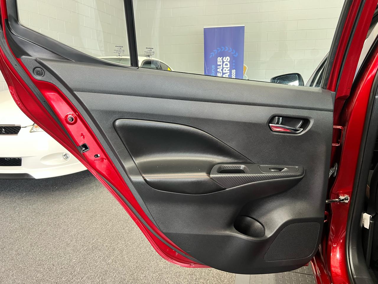 Nissan Versa SR 2020