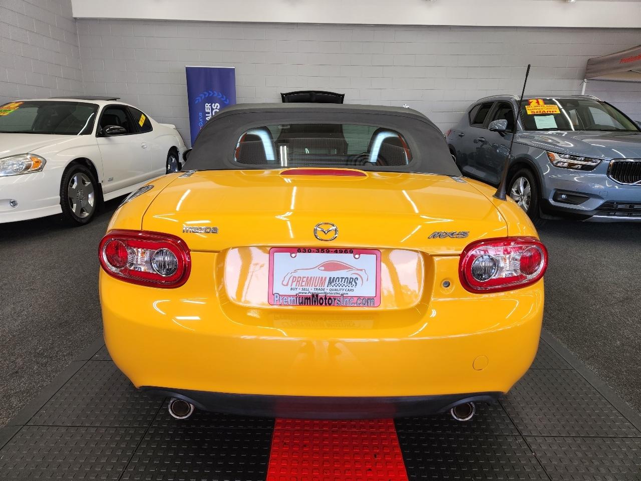 Mazda MX-5 Miata 2dr Conv Auto Sport 2009