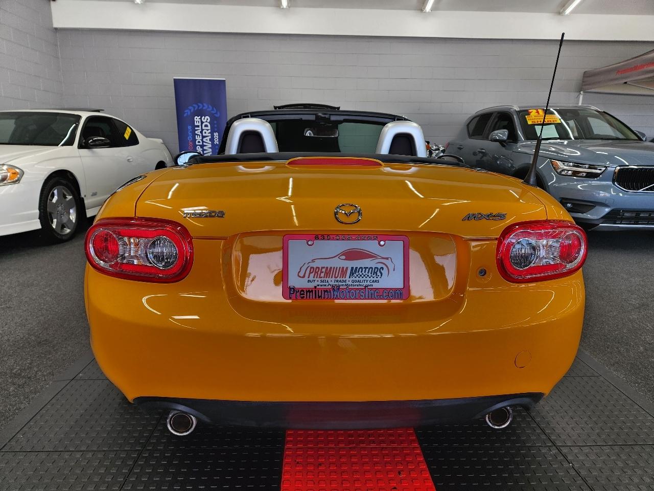 Mazda MX-5 Miata 2dr Conv Auto Sport 2009