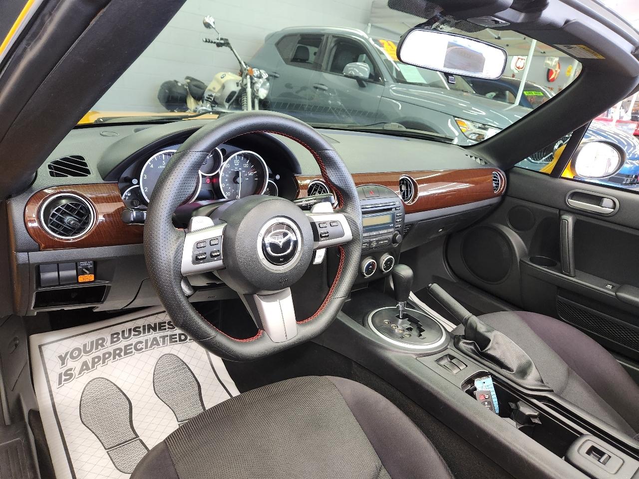 Mazda MX-5 Miata 2dr Conv Auto Sport 2009