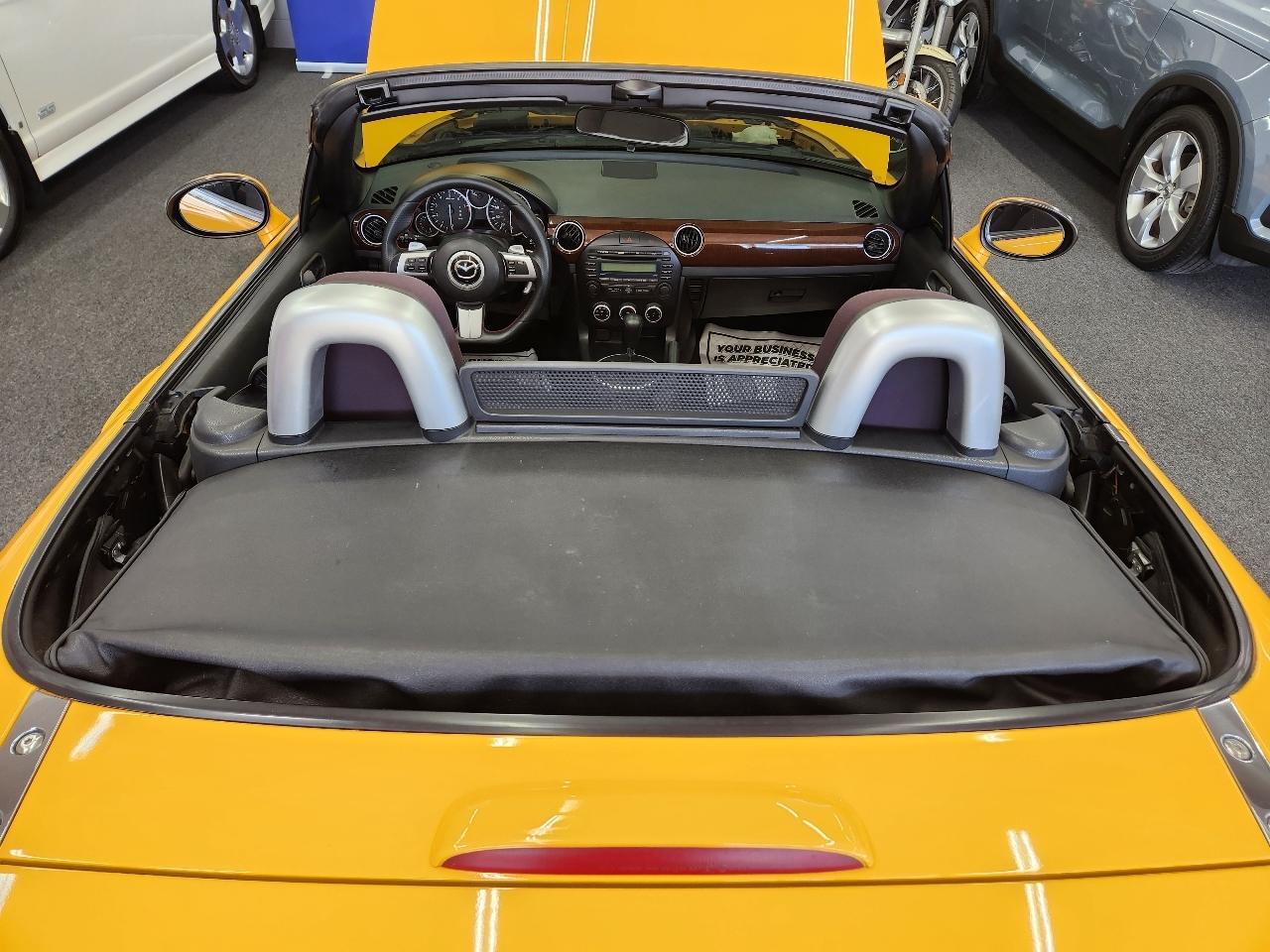 Mazda MX-5 Miata 2dr Conv Auto Sport 2009